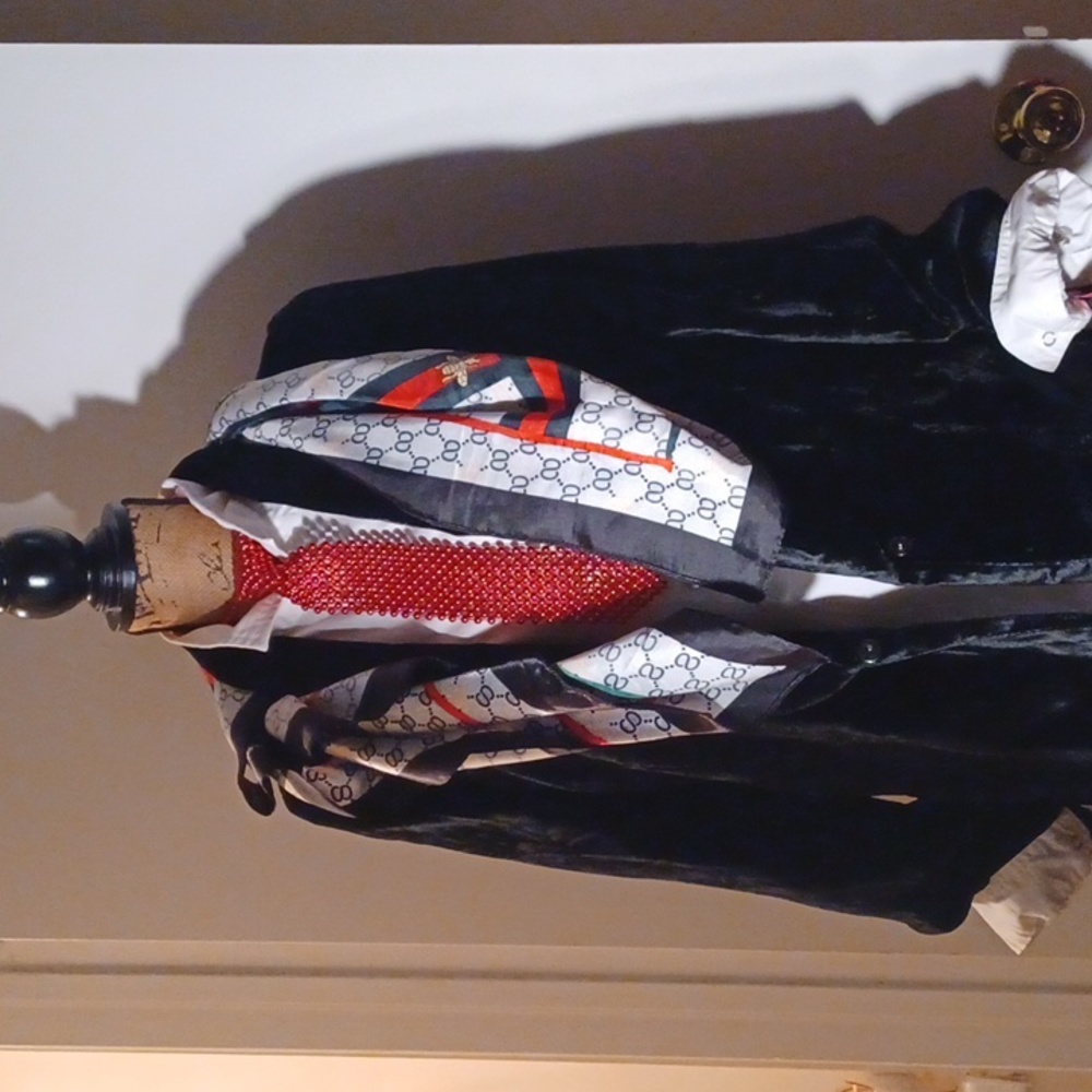 Valvet Jacket - Great for the Holidays